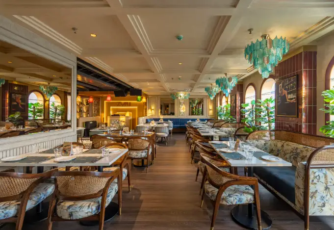 Zurii Bar ambience